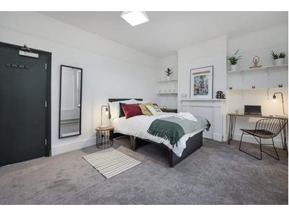 Room in a Shared House, Carmichael Road, SE25