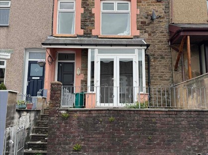 3 Bed Terraced House, Tynybedw Terrace, CF42