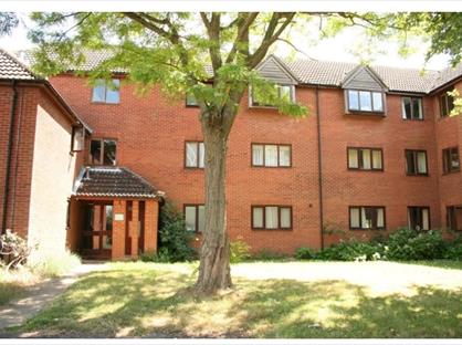 Studio Flat, Corrie Road, CB1