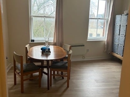 2 Bed Flat, High Street, EN5