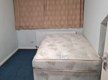 Room in a Shared House, Tempest Road, LS11