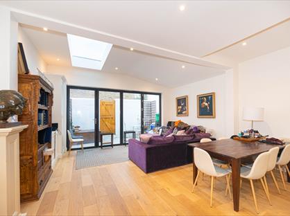 3 Bed Maisonette, Wandsworth Bridge Road, SW6
