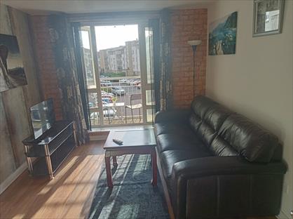 1 Bed Flat, Allanfield Place, EH7