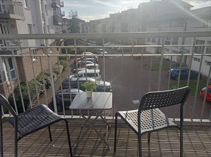 1 Bed Flat, Allanfield Place, EH7