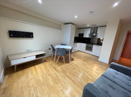 2 Bed Flat, Parkview Apartments, E14