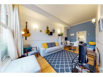 1 Bed Flat, William Square, SE16