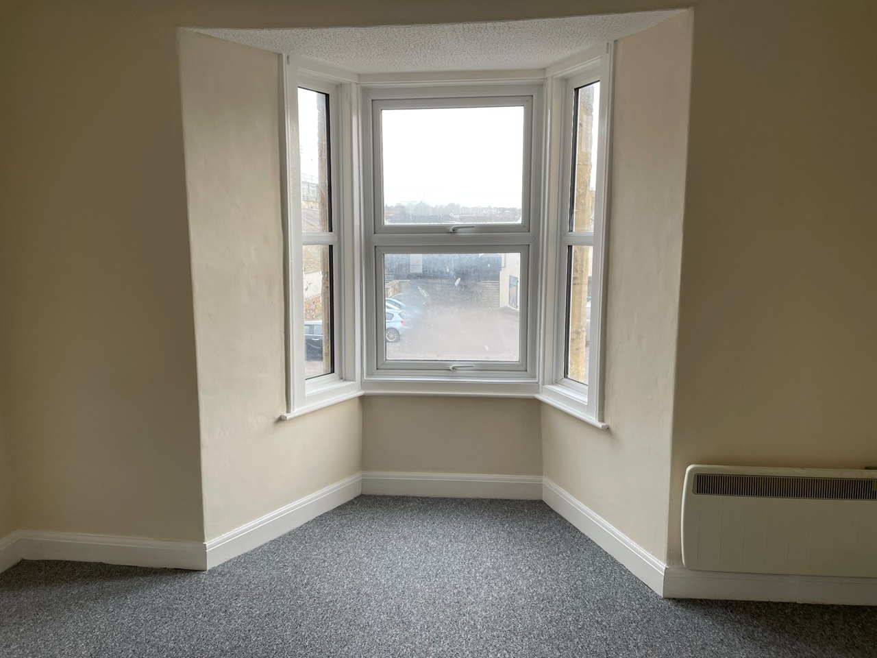 Yeovil 2 Bed Flat, South Street, BA20 To Rent Now for £750.00 p/m