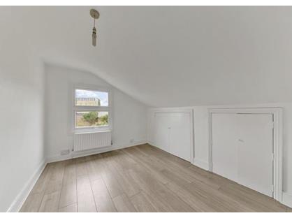 2 Bed Flat, Shrubbery Road, SW16