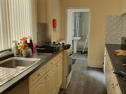 Room in a Shared House, Lily Road, B26