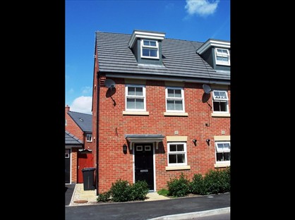 3 Bed Terraced House, Lingwell Park, WA8