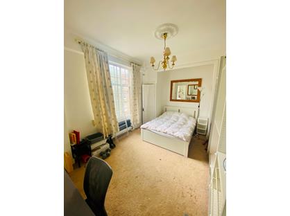 Studio Flat, Hallam Street, W1W