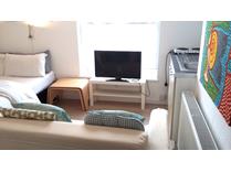 Studio Flat, Cross Green, LS9