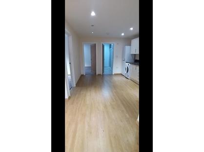 2 Bed Flat, Regent Square, NN1