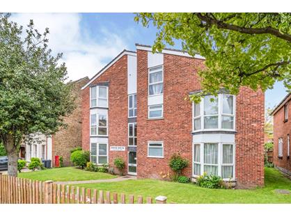1 Bed Flat, Dower House, KT2