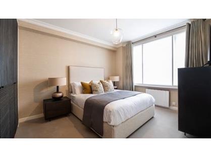 3 Bed Flat, Hill Street, W1J