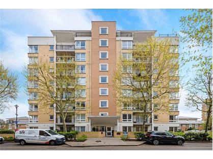 Room in a Shared Flat, Adventurers Court, E14