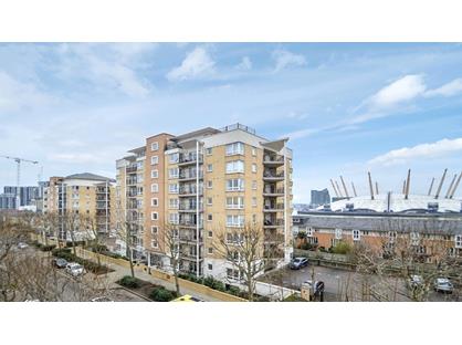 Room in a Shared Flat, Susan Constant Court, E14