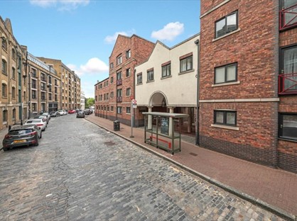 2 Bed Maisonette, Prospect Place, E1W