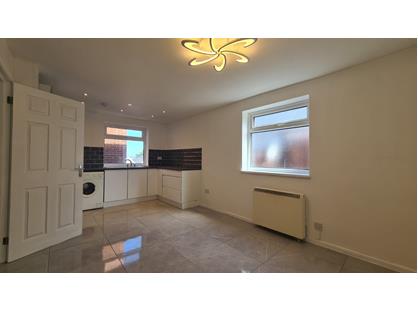 2 Bed Flat, Towngreen Court, M8