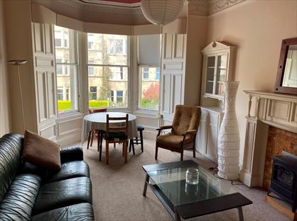 4 Bed Flat, Spottiswoode Street, EH9