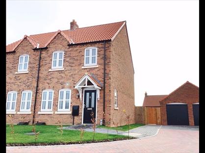 3 Bed Semi-Detached House, Hawks Road, LN2