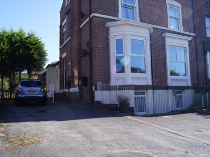 1 Bed Flat, Grange Mount, CH43