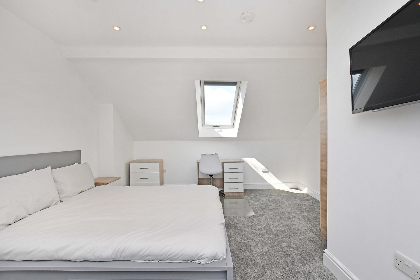 Additional image 2 of Room in a Shared House, City Road, S2, N1 7GU