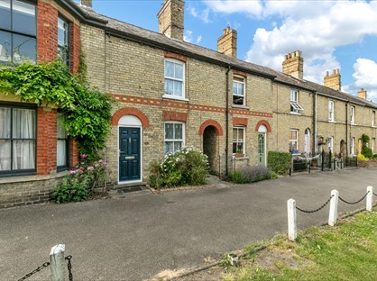 2 Bed Terraced House, Ouse Walk, PE29