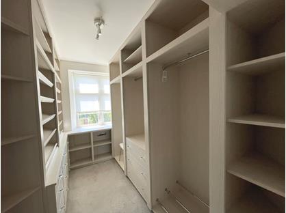 1 Bed Flat, Parkview Court, SW6