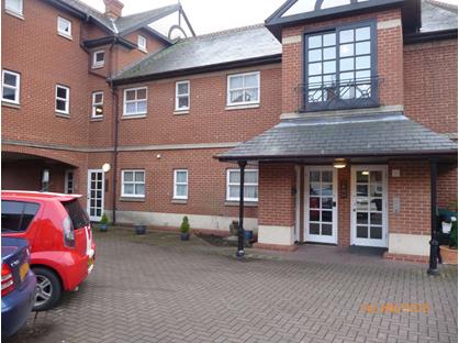 2 Bed Flat, Riverside Court, LE16