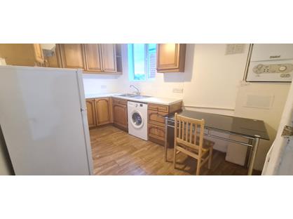 2 Bed Flat, Crown Lane, N14