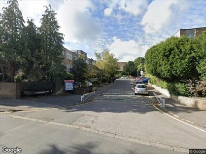 2 Bed Maisonette, Turnpike Link, CR0