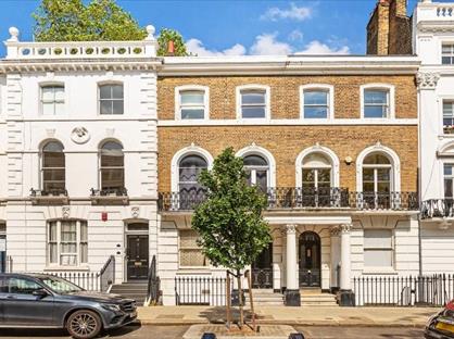 2 Bed Flat, Oakley Street, SW3