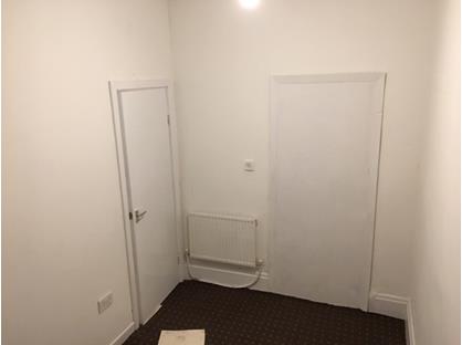 2 Bed Terraced House, Stockport Road, M19