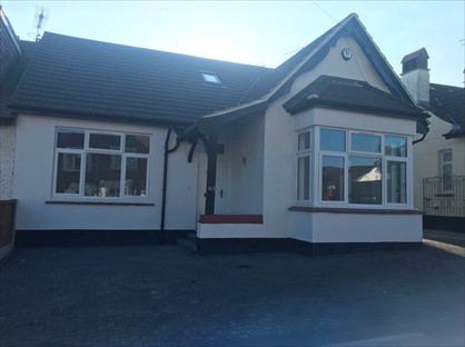 5 Bed Semi-Detached House, Tankerville Drive, SS9