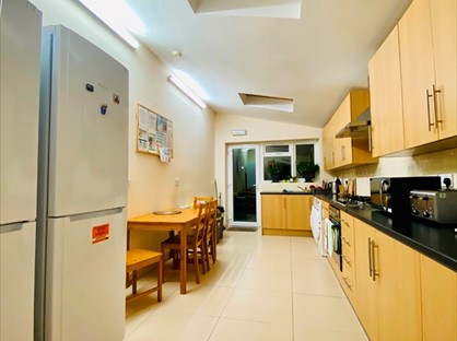 Room in a Shared House, Viola Avenue, TW19