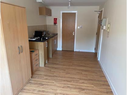 Studio Flat, Liverpool Road, ST4