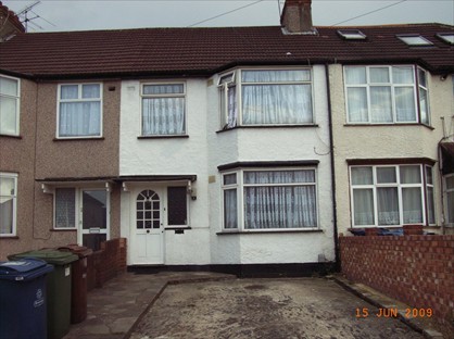 3 Bed Terraced House, Roxeth Green Avenue, HA2