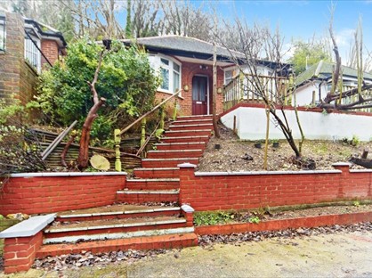 2 Bed Detached House, Milner Road, CR3