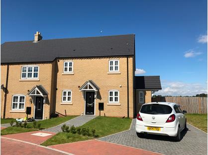 1 Bed Flat, Hawks Road, LN2