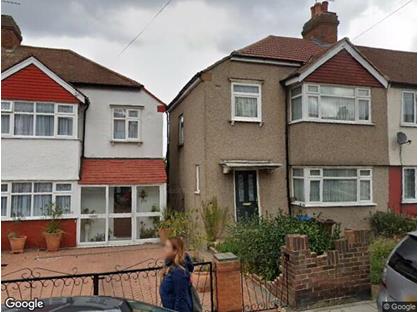 Studio Flat, Northborough Road, SW16