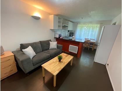 3 Bed Flat, Kingfisher Way, NW10