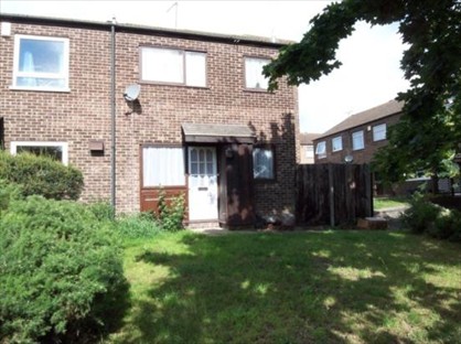 1 Bed Terraced House, Apsledene, DA12