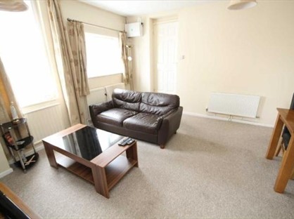 1 Bed Flat, Dowling Street, SN1