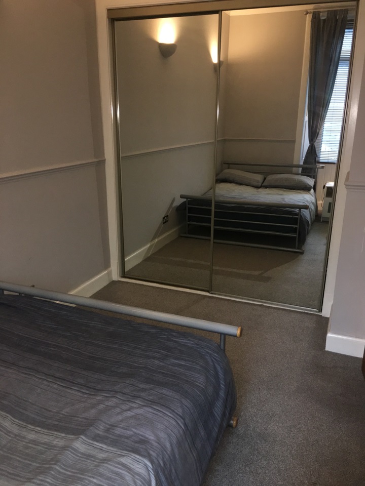 1 Bed Flat, Westfield Road, EH11 photo 2