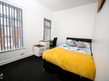 Room in a Shared House, Goulden Street, M6