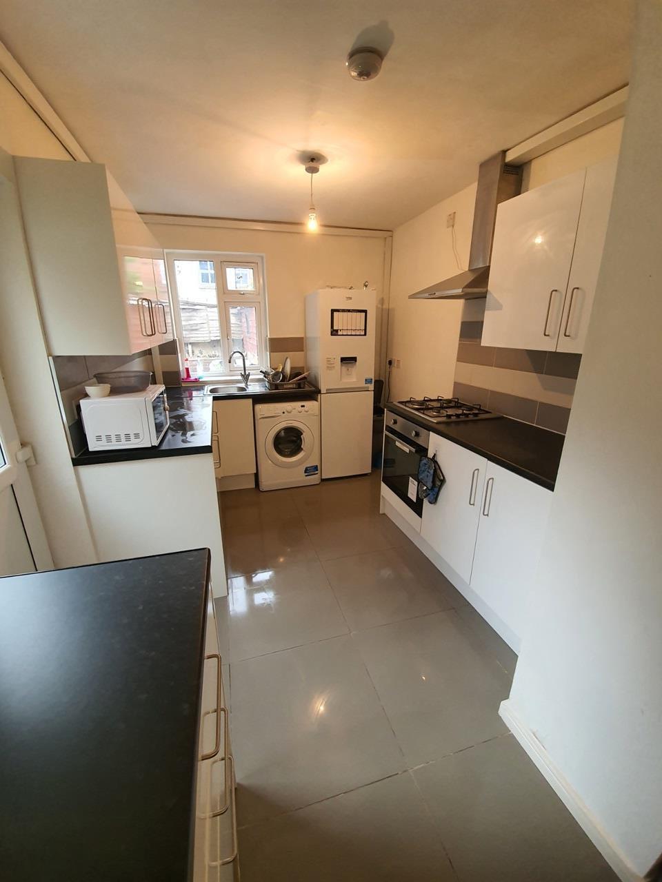 Additional image 3 of Room in a Shared House, Filbert Street East, LE2, N1 7GU