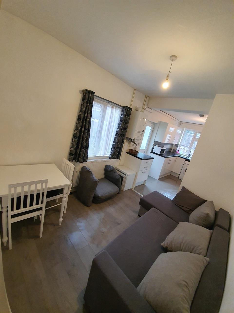 Additional image 2 of Room in a Shared House, Filbert Street East, LE2, N1 7GU