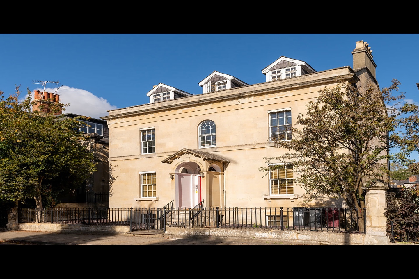 1 Bed Flat, Eldon Square, RG1