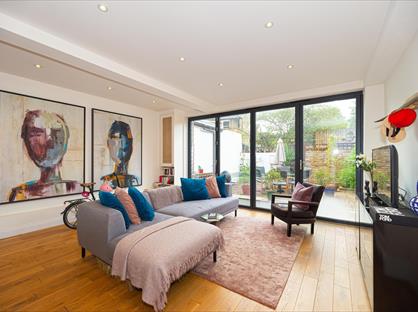 2 Bed Maisonette, Wandsworth Bridge Road, SW6